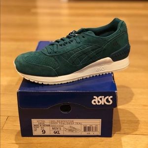 ASICS